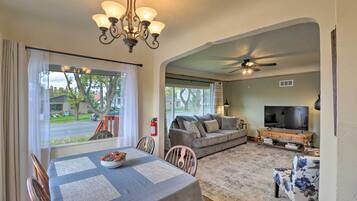 House (2 Bedrooms) | Interior