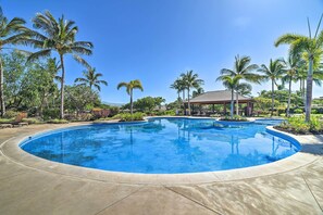 Apartment (2 Bedrooms) | Interior - Kona Coast Condo w/ Lanai & Outdoor Kitchen! (Kamuela)