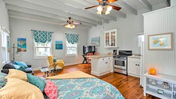 Apartment (0 Bedroom) | Interior