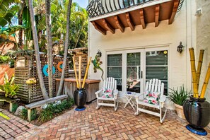 Apartment (0 Bedroom) | Interior - Zen Studio w/ Pool & Tropical Bar by Atlantic Ave (Delray Beach)