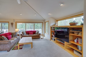 House (4 Bedrooms) | Interior - Sunriver Getaway w/ Sharc Waterpark Passes! (Bend)