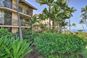 Apartment (2 Bedrooms) | Interior - Kailua-kona Condo w/ 2 Private Lanais! (Kailua-Kona)