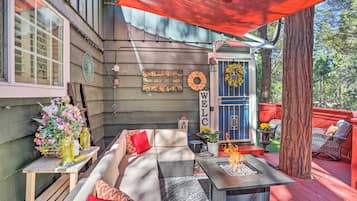House (2 Bedrooms) | Terrace/patio