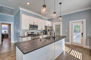 Ferienhaus (4 Bedrooms) | Eigene Küche | Mikrowelle, Ofen, Herdplatte, Geschirrspüler