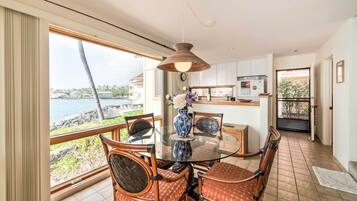 Apartment (2 Bedrooms) | Bahagian dalam