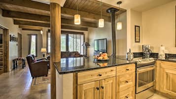 Apartment (1 Bedroom) | Interior