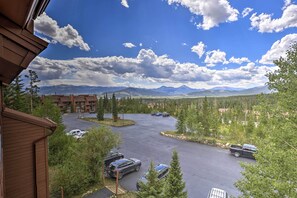 Interior - Resort Perks & Trail Access: Silverthorne Condo! (Silverthorne)