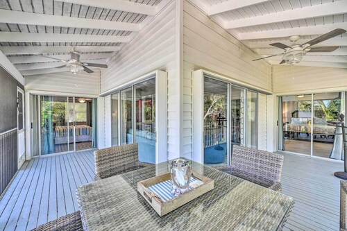 Canal-front Gem w/ Pool & Hot Tub in Anna Maria
