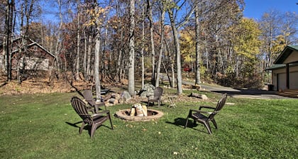 Cabin w/ Fire Pit & Movie Room, 1 Mi to Lake