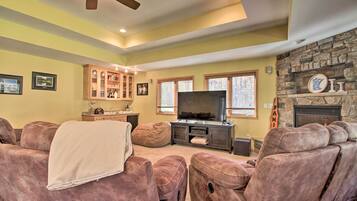 House (4 Bedrooms) | Interior