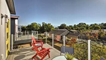 Apartment (2 Bedrooms) | Front of property