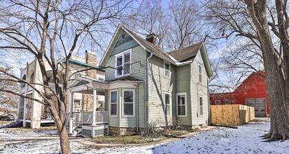 Newly Renovated Home Close to Dtwn Lawrence!