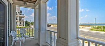 Idyllic Oceanfront Home on Atlantic City Boardwalk