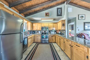 Interior - Scenic Hideaway w/ Deck & Grill ~ 6 Mi to Ruidoso! (Alto)