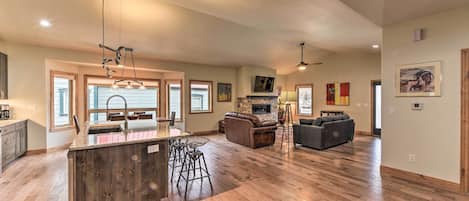 House (2 Bedrooms) | Interior