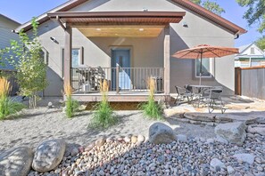 House (2 Bedrooms) | Interior - Charming Buena Vista Home ~ 1 Block to Main Street (Buena Vista)