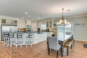 House (4 Bedrooms) | Interior - Steps to Surfside Beach: Large Group Gulf Retreat (Freeport)