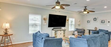 House (4 Bedrooms) | Interior