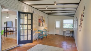 House (3 Bedrooms) | Interior - Bright & Modern Texas Getaway - 7 Mi to The Alamo! (San Antonio)