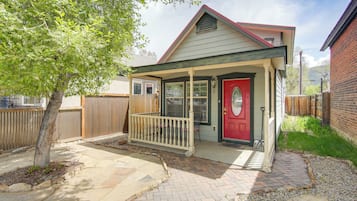 House (3 Bedrooms) | Front of property