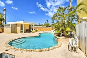 Apartment (3 Bedrooms) | Interior - Private Pool + Rooftop Views Near Seven Seas Beach (Fajardo)