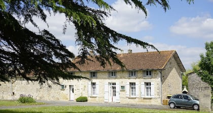 3 bedroom private vacation home in vã©lines