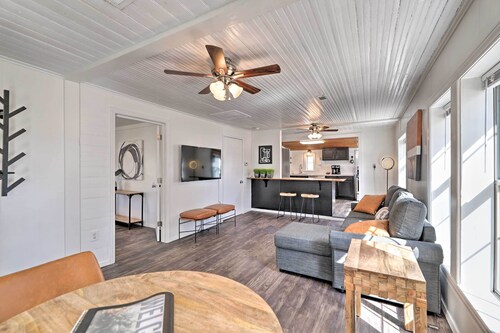 Idyllic Fayetteville Home - Walk to UA Campus!