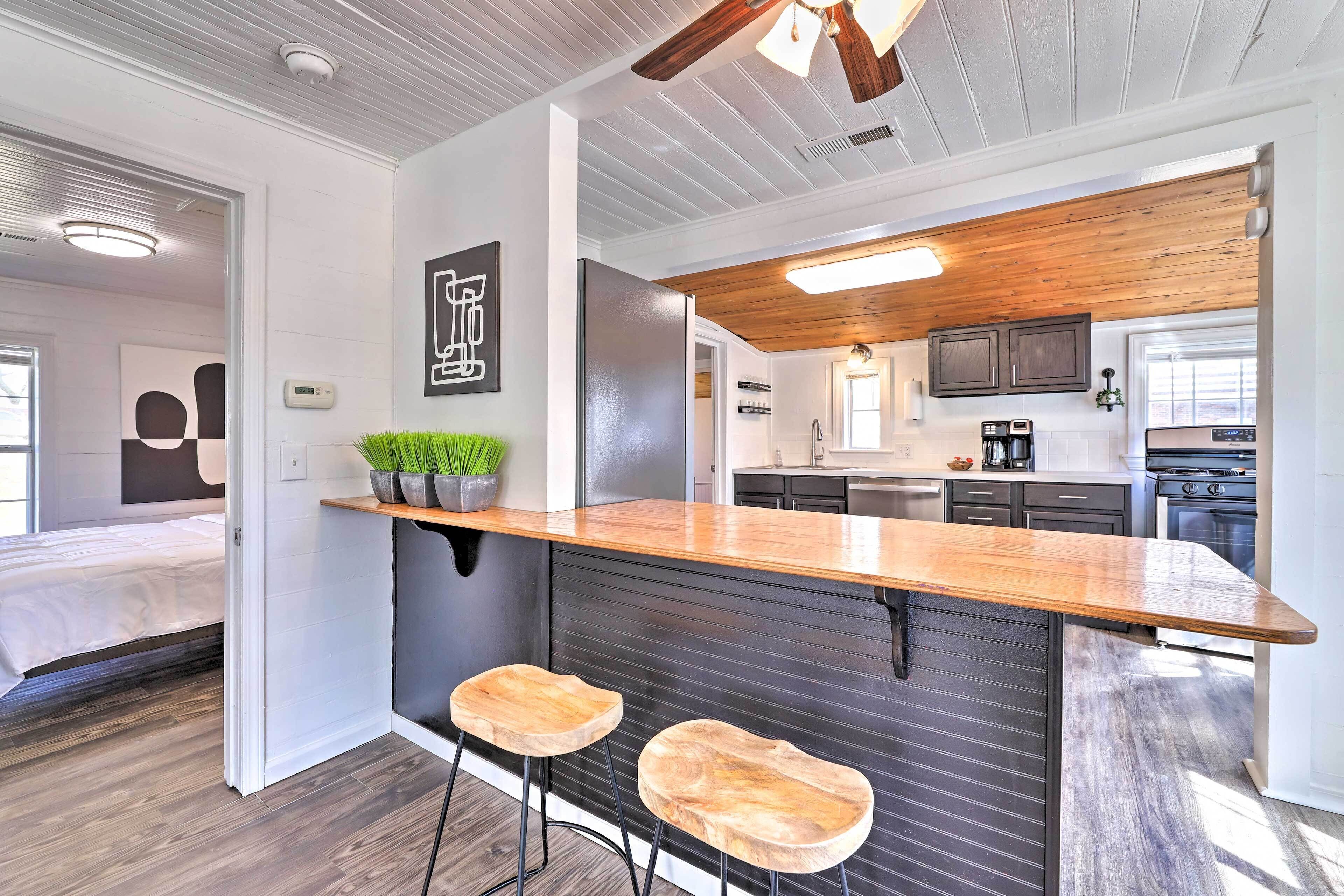 House (2 Bedrooms) | Front of property