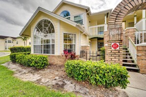 Interior - 7 Mi to Disney World: Condo w/ Pool in Laguna Bay (Kissimmee)