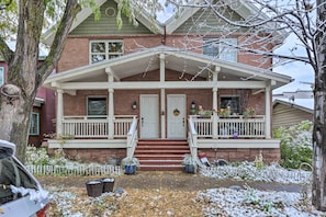 Interior - Cozy Central Glenwood Springs Condo w/ 2 Decks! (Glenwood Springs)