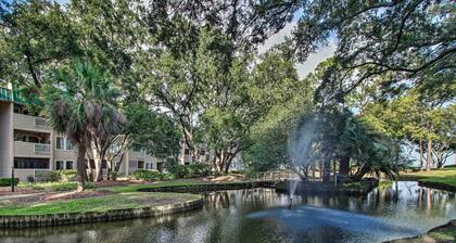 Oceanfront Hilton Head Island Condo w/ Pool Access