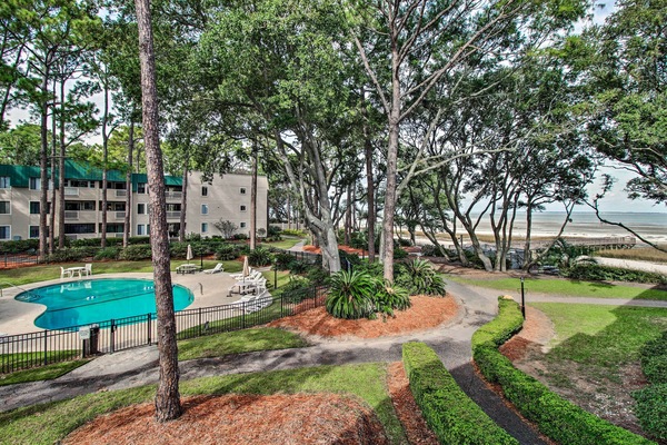 Apartment (2 Bedrooms) | Front of property
