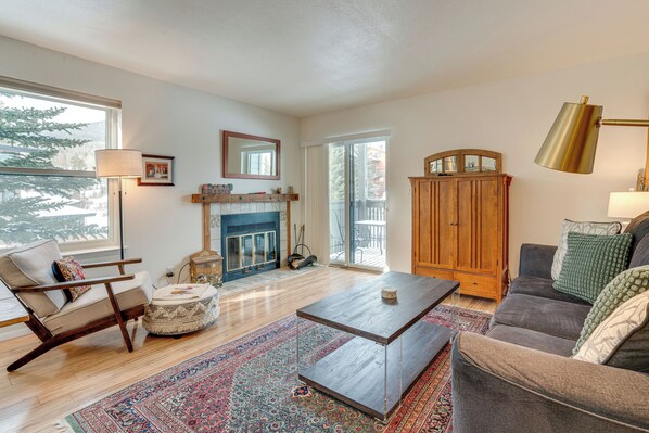 Apartment (2 Bedrooms) | Front of property