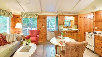 Cottage (0 Bedroom) | Interior