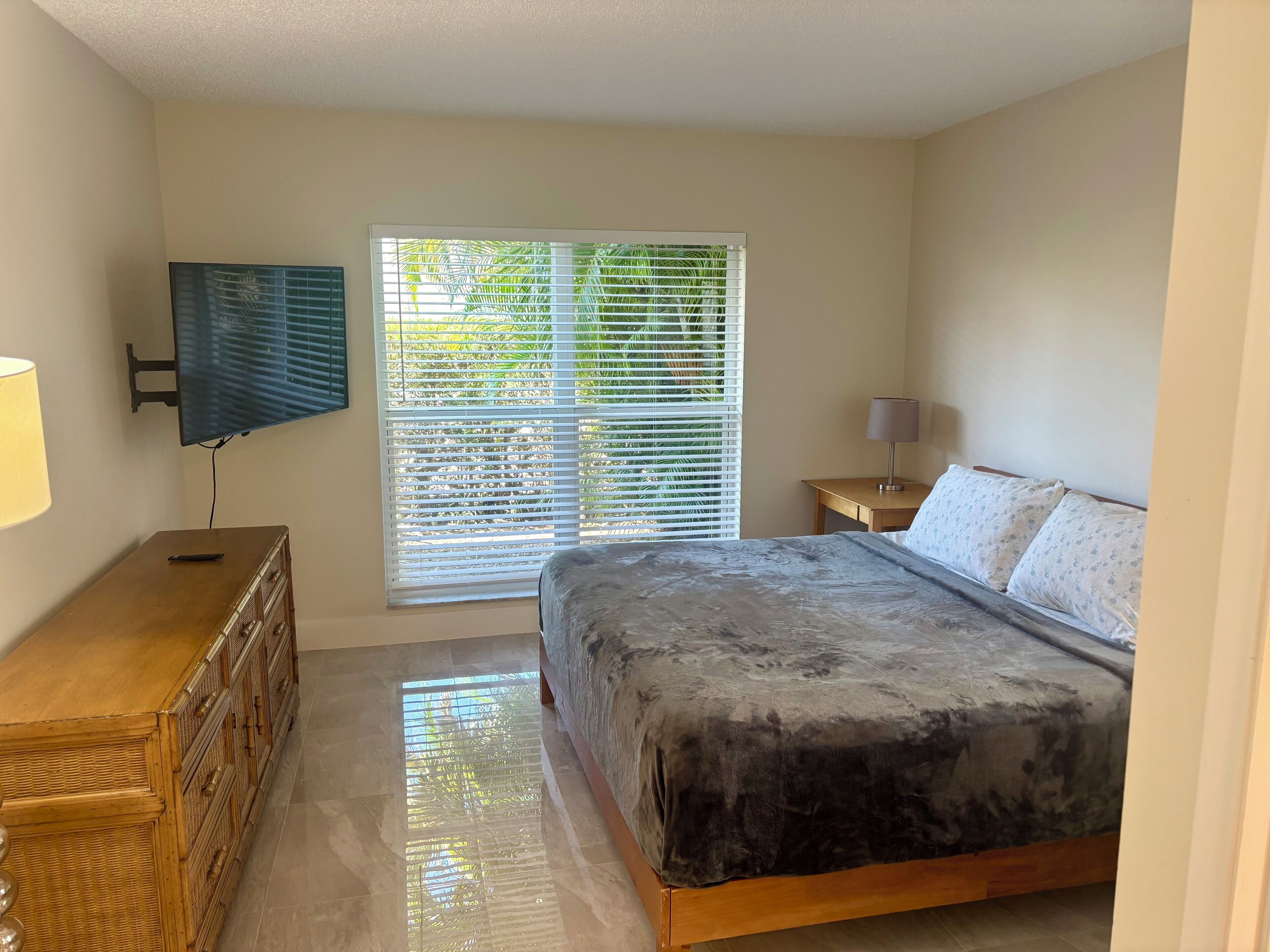 2 soverom, skrivebord, wi-fi og sengetøy