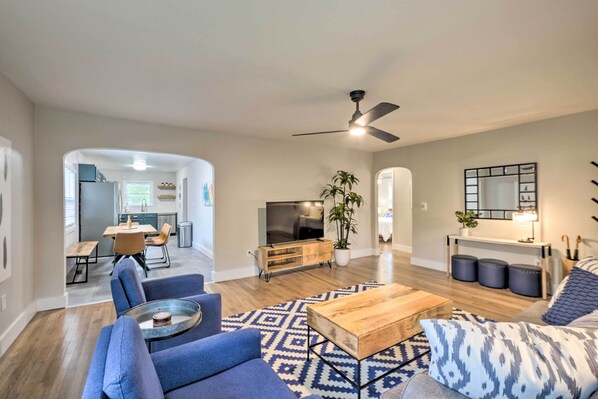 House (3 Bedrooms) | Interior