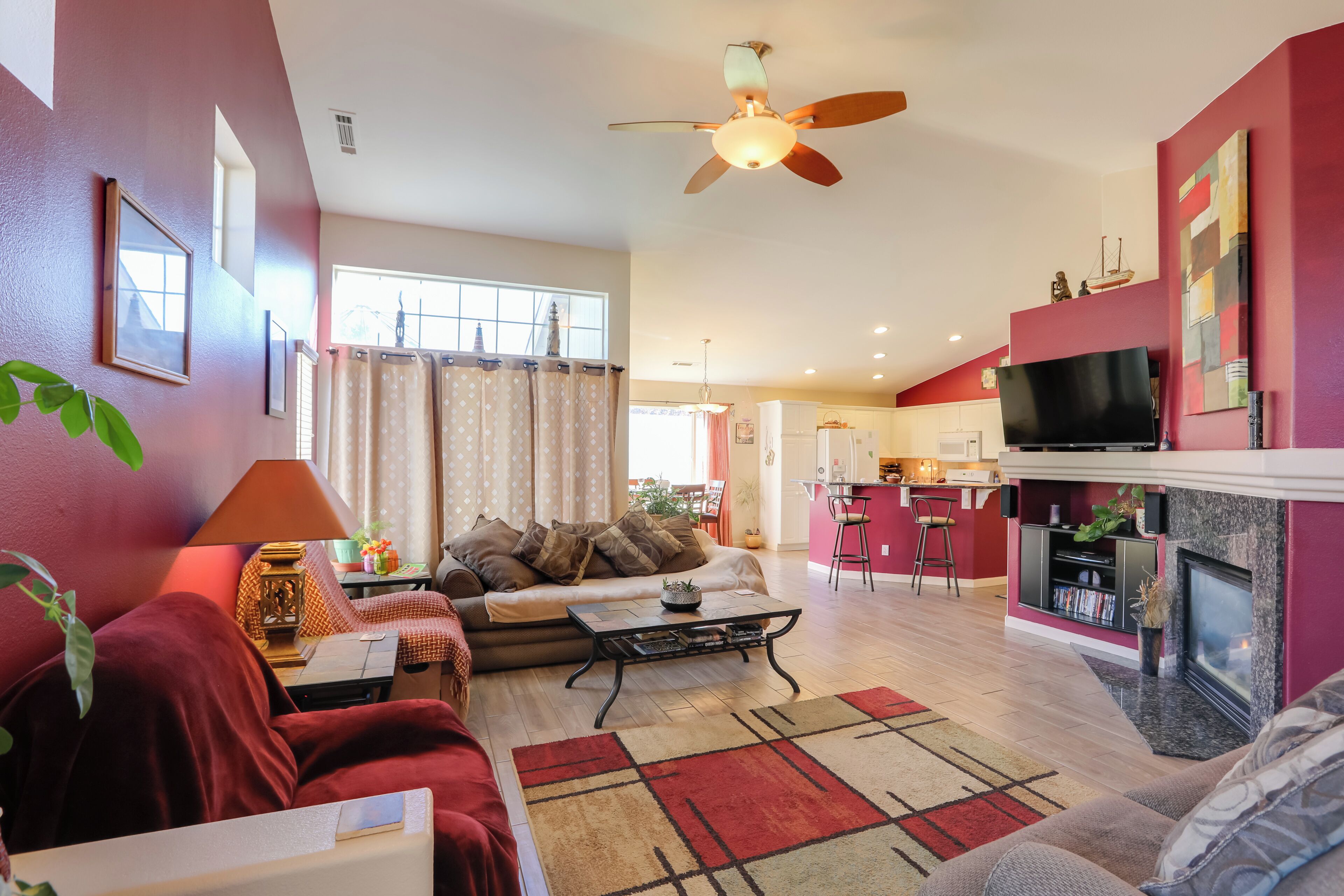 House (3 Bedrooms) | Interior