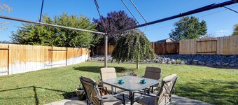 Quaint Cul-de-sac Home - 14 Miles to Downtown Reno