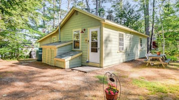 Cottage (2 Bedrooms) | Interior