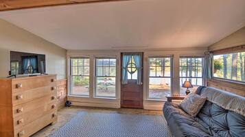 Cottage (2 Bedrooms) | Interior