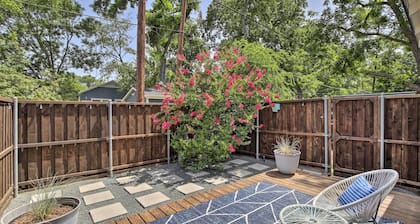 4 Mi to Dtwn: Dallas Gem w/ Furnished Patio