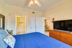 Interior - Pool/beach-view Gulf Shores Condo: Family Friendly (Gulf Shores)