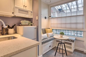 Apartment (0 Bedroom) | Interior - Unique & Cozy Downtown Studio in Historic Mall! (Providence)