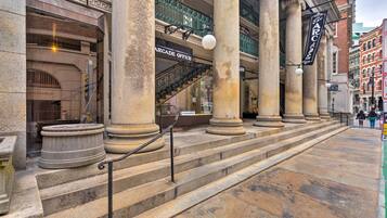 Apartment (0 Bedroom) | Interior