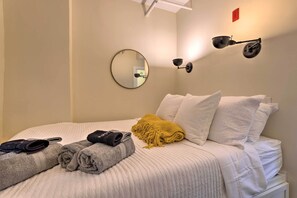 Apartment (0 Bedroom) | Interior - Unique & Cozy Downtown Studio in Historic Mall! (Providence)