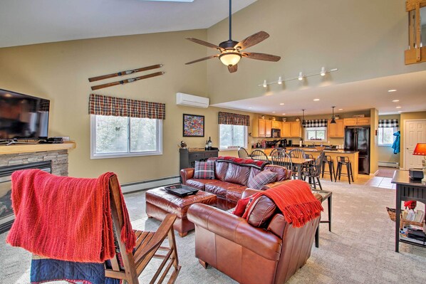 House (4 Bedrooms) | Interior - North Conway Retreat - 1 Mi to Cranmore Mountain! (North Conway)