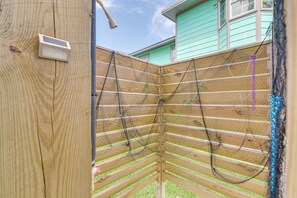 House (3 Bedrooms) | Interior - Walk to Water: Family-friendly Surfside Beach Home (Freeport)