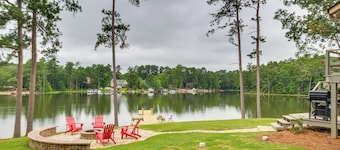 Waterfront Lakehouse w/ Private Dock & Fire Pit!