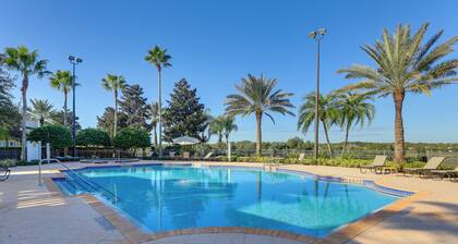 Swim, Golf & Relax: Family-friendly Reunion Escape