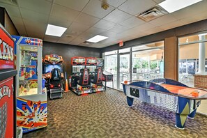 Interior - Swim, Golf & Relax: Family-friendly Reunion Escape (Kissimmee)